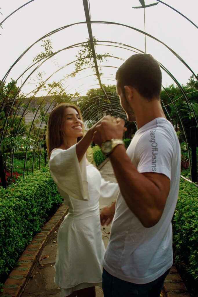 19 Of The Best Dresses For Engagement Photos  1 Couple Photos In White