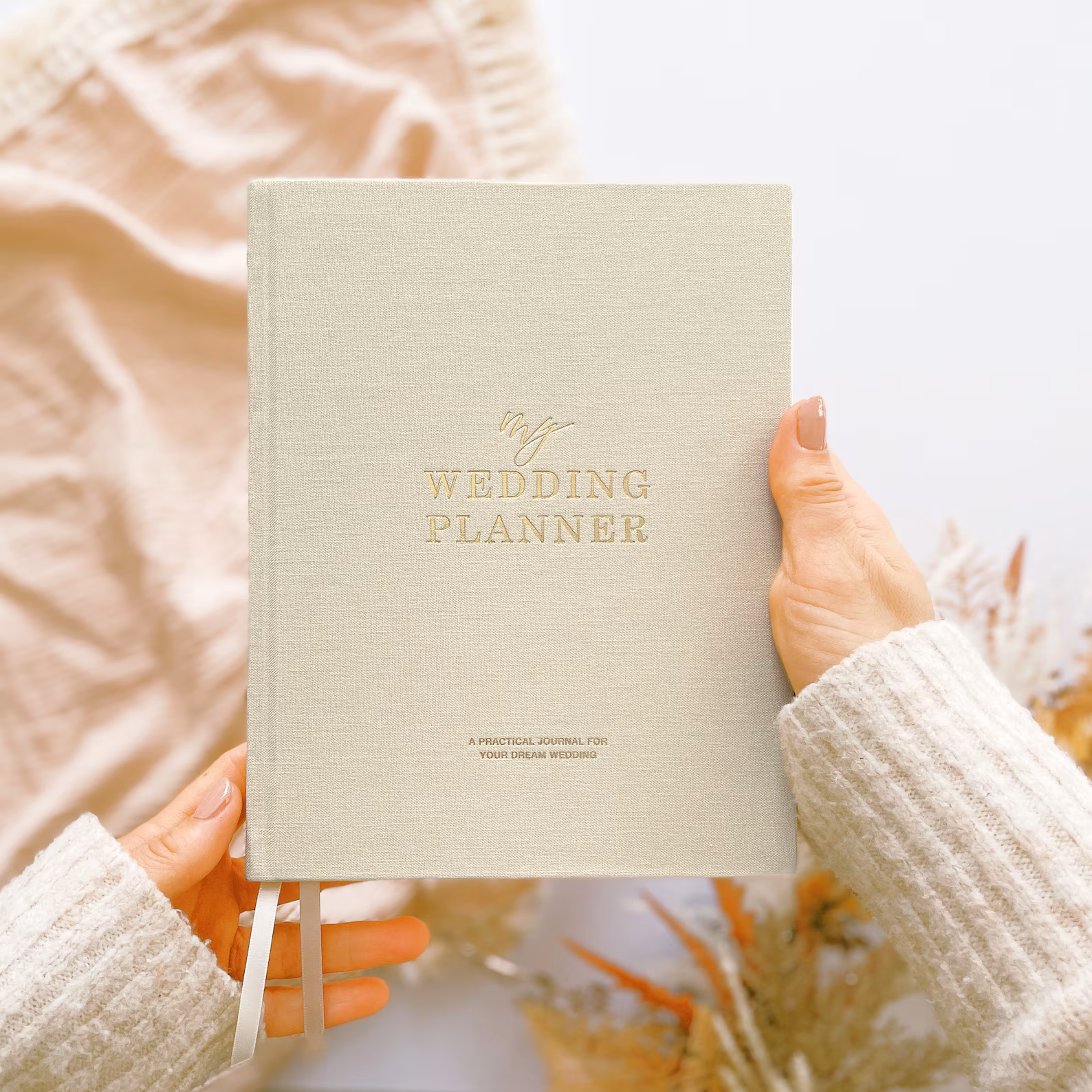 11 Etsy Personalised Engagement Gifts That Feel Special 11 Luxury Cotton Wedding Planner